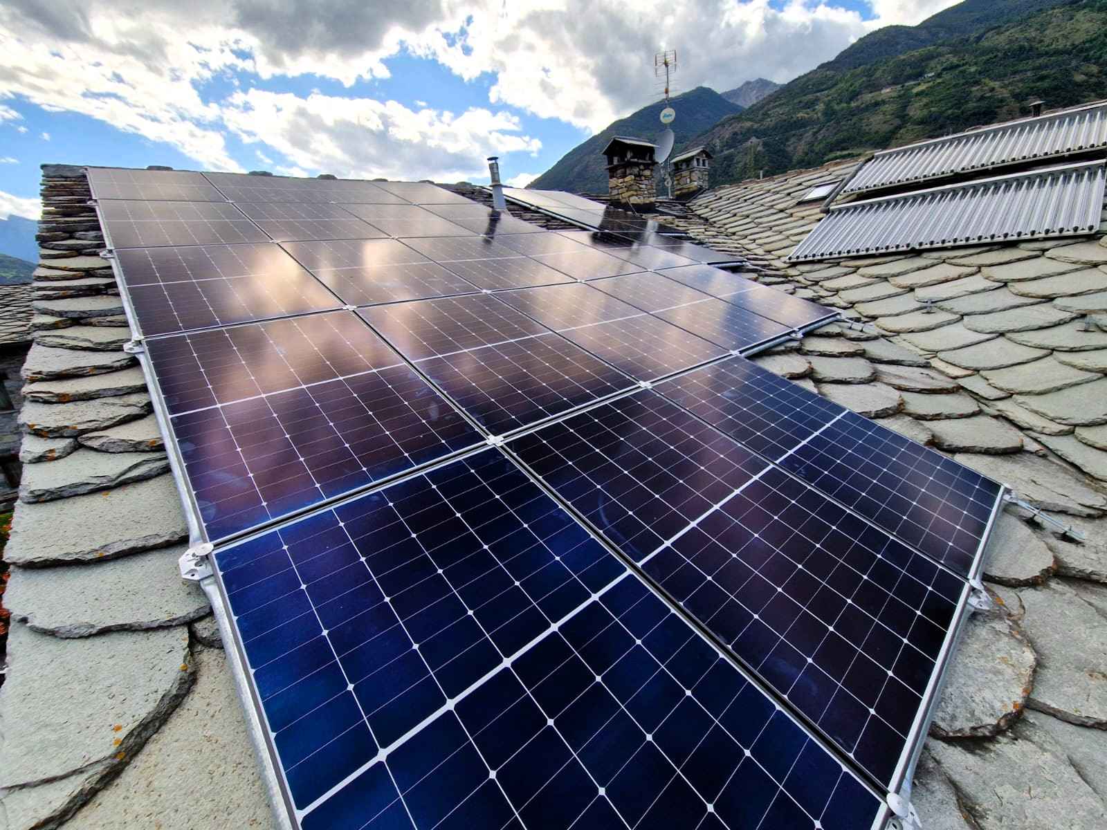 Fotovoltaico tetto pietra